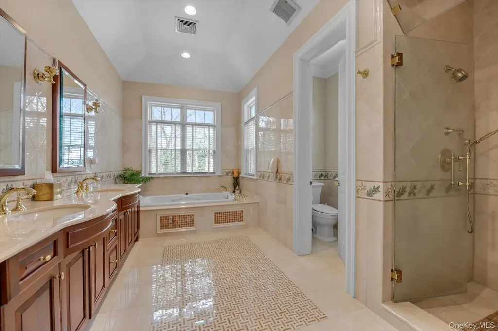 233 Everit Avenue Hewlett Harbor NY 11557