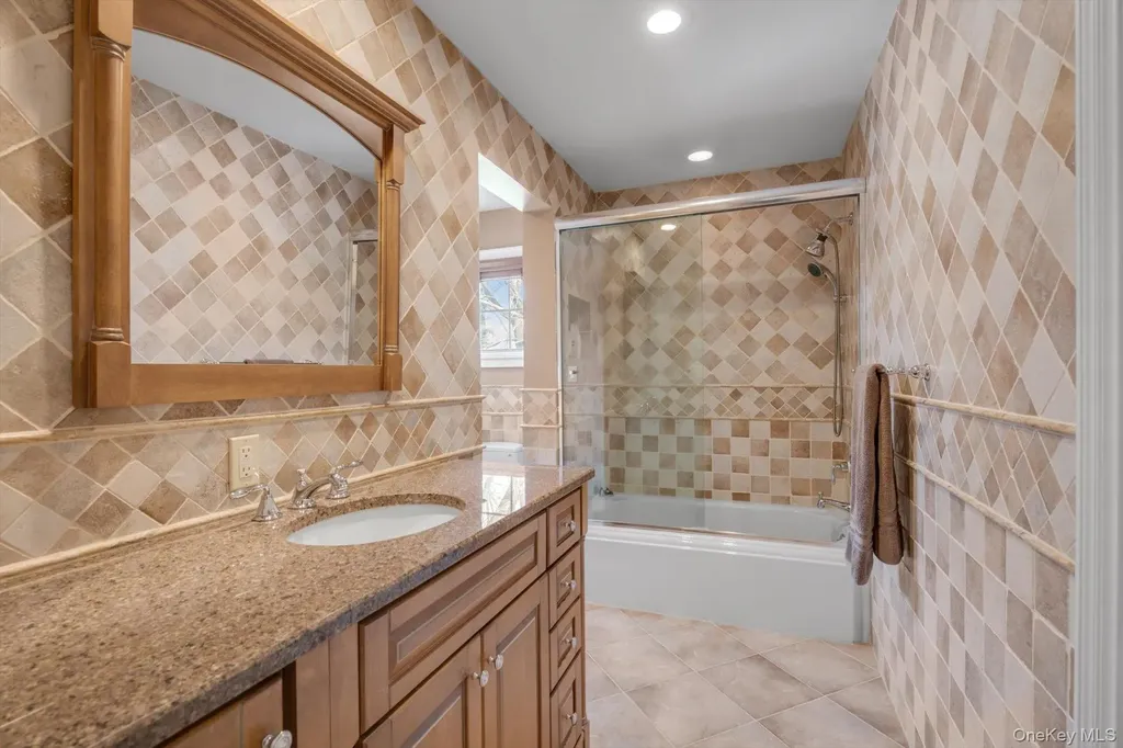 233 Everit Avenue Hewlett Harbor NY 11557