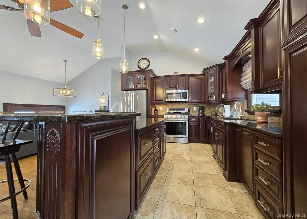 46 Harvest Lane Commack NY 11725