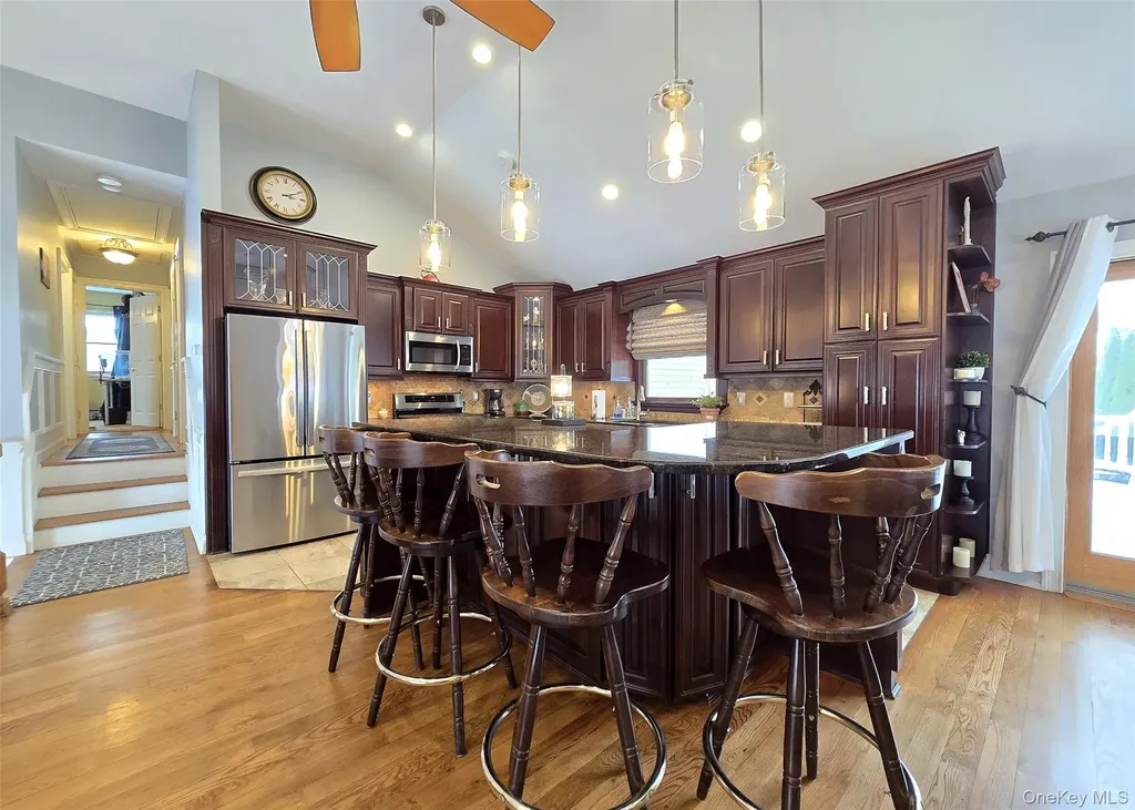 46 Harvest Lane Commack NY 11725