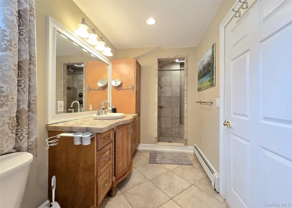 46 Harvest Lane Commack NY 11725