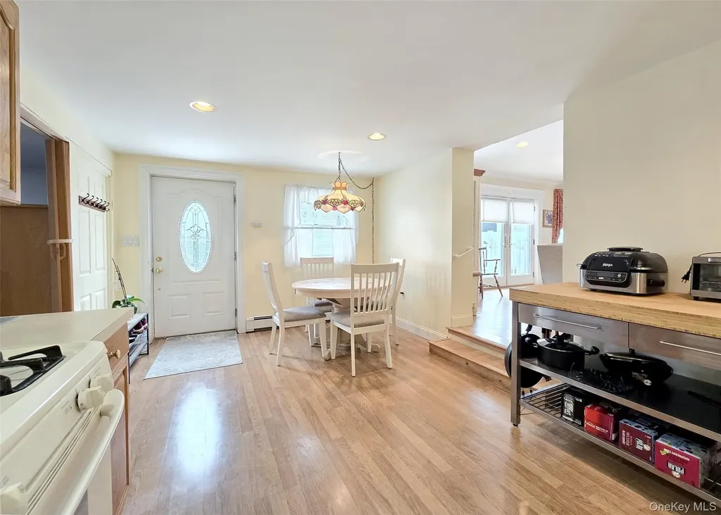 46 Harvest Lane Commack NY 11725