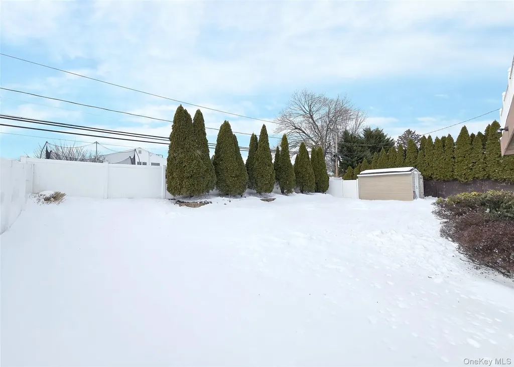 46 Harvest Lane Commack NY 11725