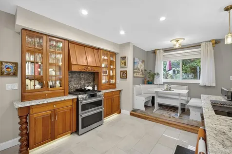 97 W Lakeshore Drive Carmel NY 10512