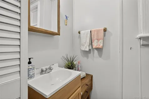 97 W Lakeshore Drive Carmel NY 10512