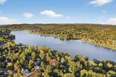 97 W Lakeshore Drive Carmel NY 10512