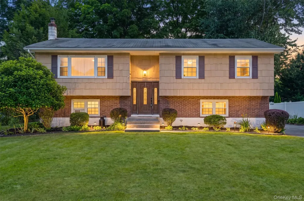 121 Village Common Fishkill NY 12524