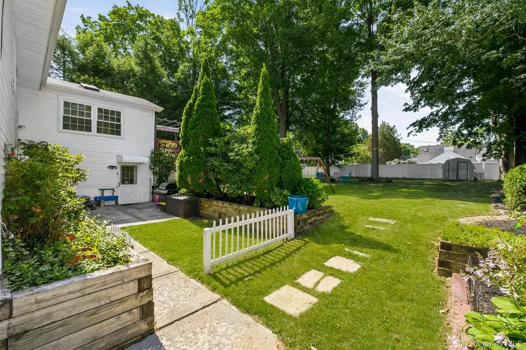 121 Village Common Fishkill NY 12524