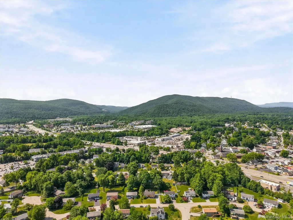 121 Village Common Fishkill NY 12524