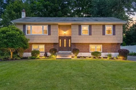 121 Village Common Fishkill NY 12524