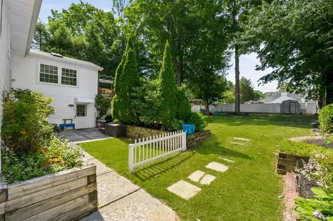 121 Village Common Fishkill NY 12524
