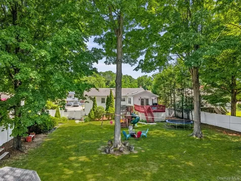 121 Village Common Fishkill NY 12524