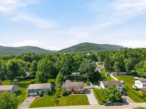 121 Village Common Fishkill NY 12524