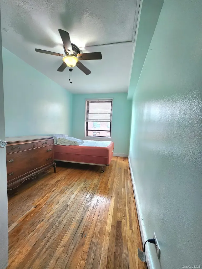150-20 71st Avenue Flushing NY 11367