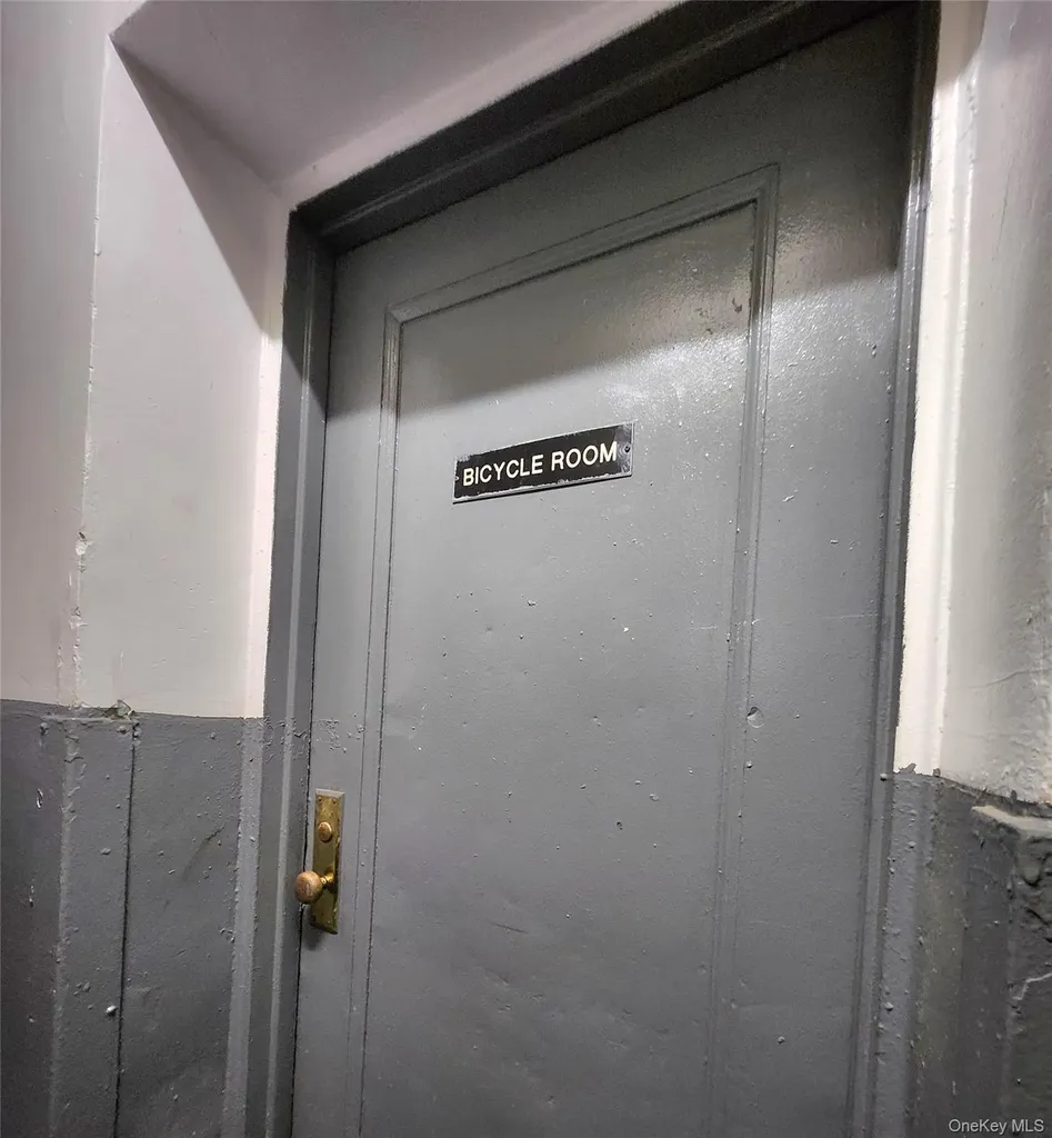 150-20 71st Avenue Flushing NY 11367