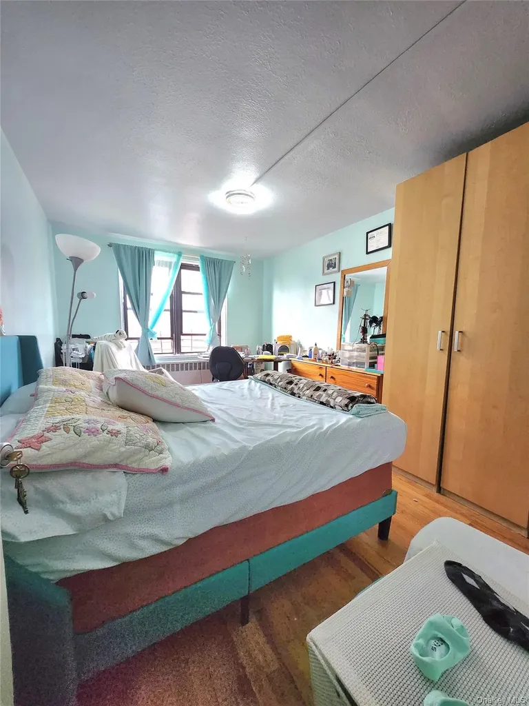 150-20 71st Avenue Flushing NY 11367