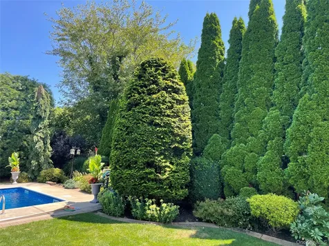 5 Lea Avenue Manorville NY 11949