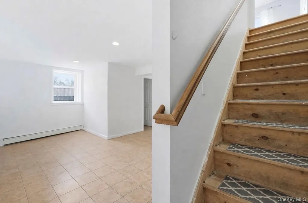 134 W Yaphank Road Coram NY 11727