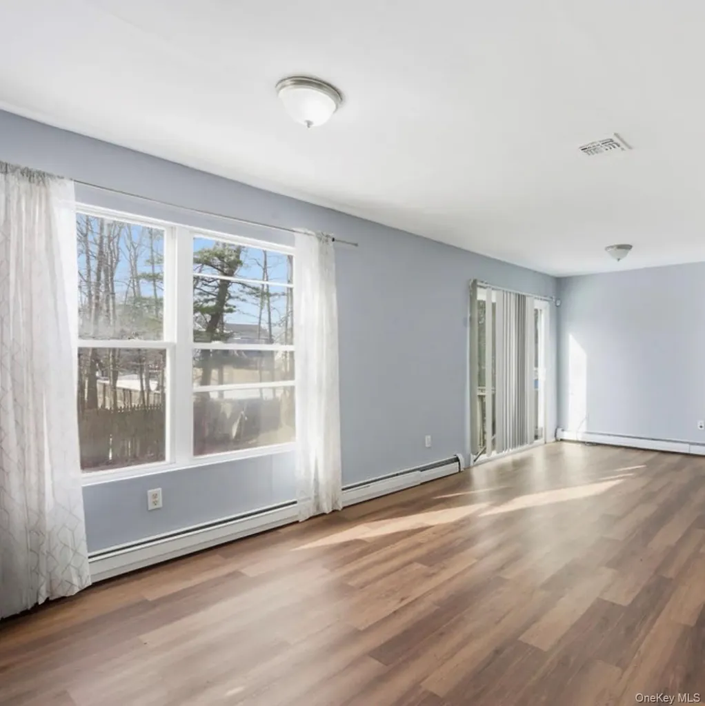 134 W Yaphank Road Coram NY 11727