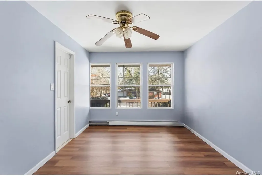 134 W Yaphank Road Coram NY 11727