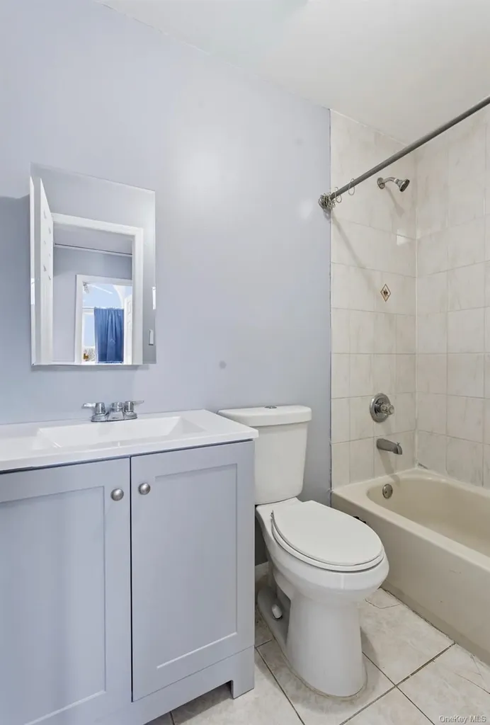 134 W Yaphank Road Coram NY 11727