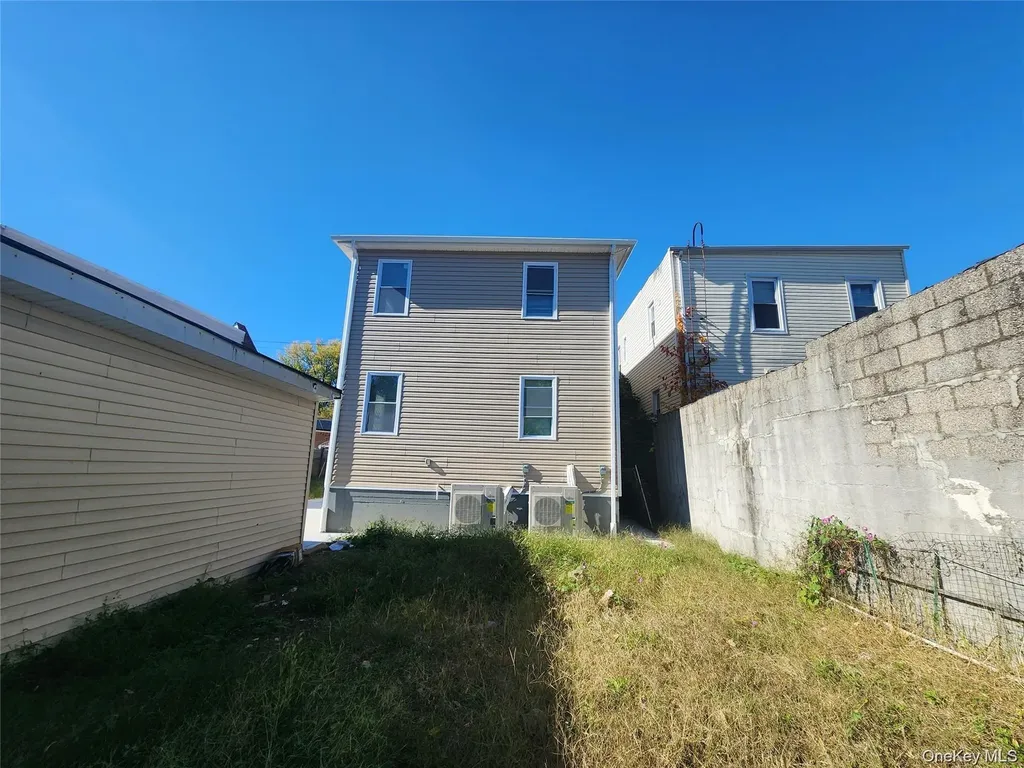 330 Taylor Avenue Bronx NY 10473