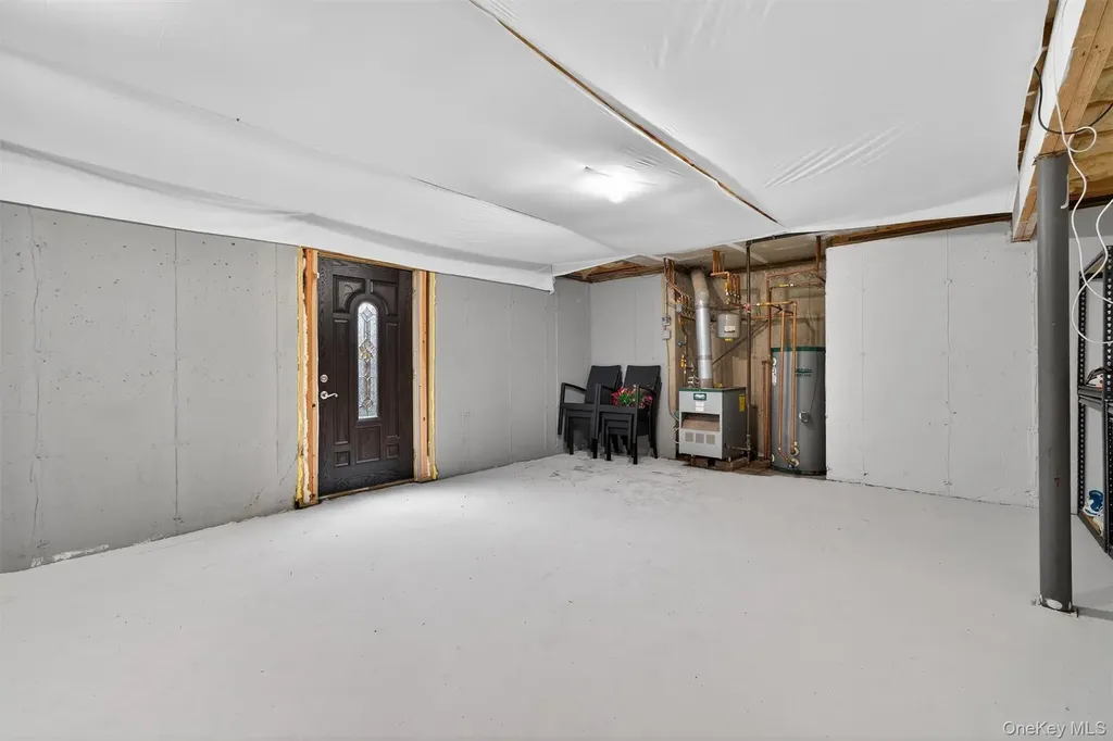 43 Greenwich Avenue Central Valley NY 10917