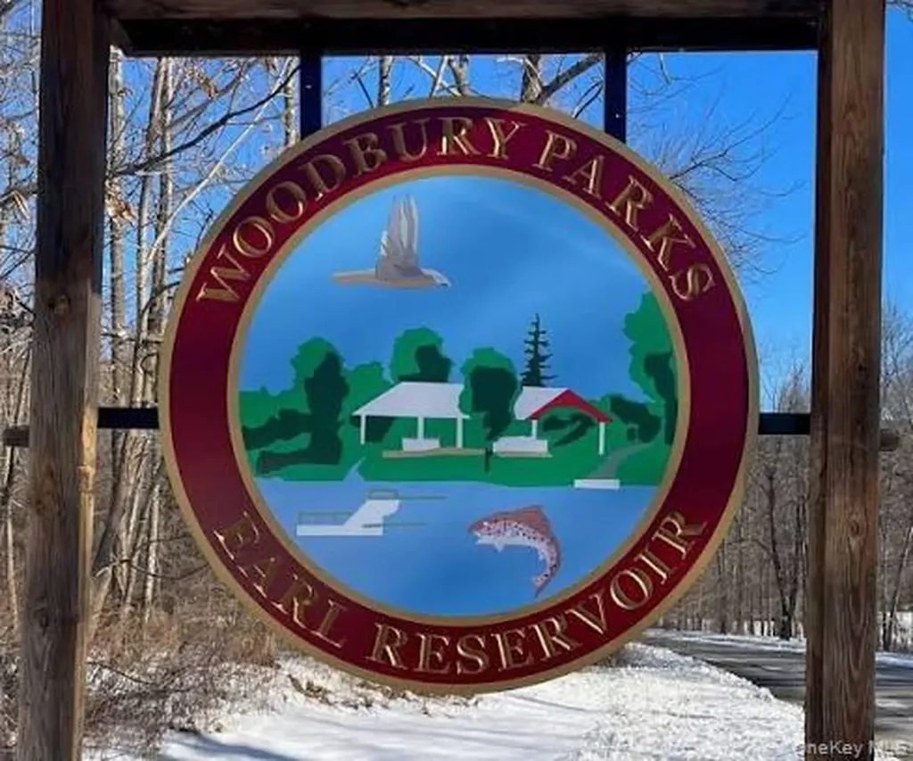 43 Greenwich Avenue Central Valley NY 10917
