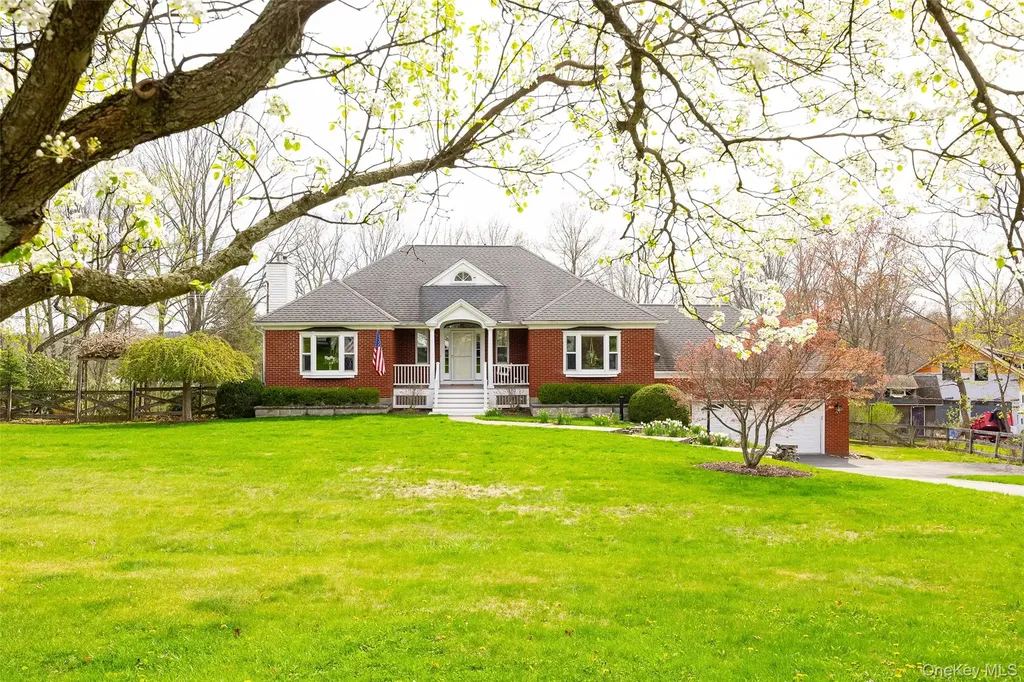 102 Beaver Road Lagrangeville NY 12540