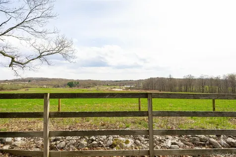 102 Beaver Road Lagrangeville NY 12540