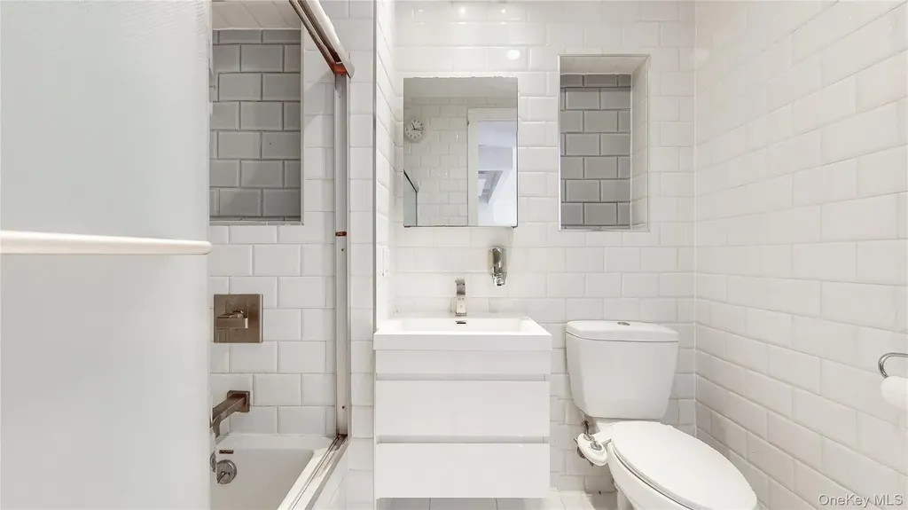 244 Franklin Avenue Brooklyn NY 11205