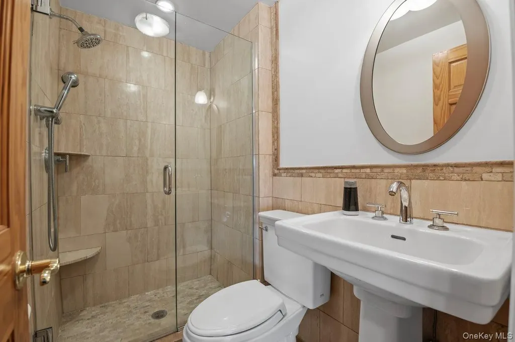 780 Regent Drive Westbury NY 11590