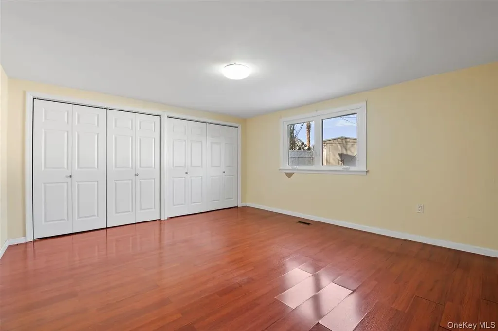 780 Regent Drive Westbury NY 11590