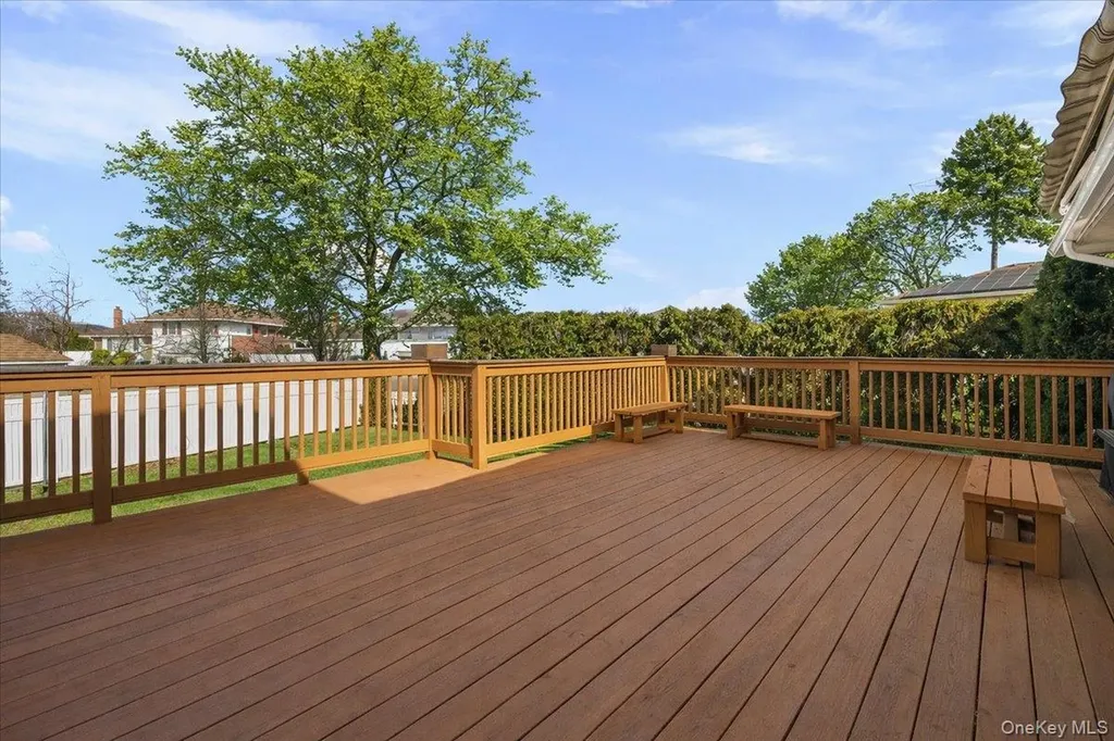 780 Regent Drive Westbury NY 11590
