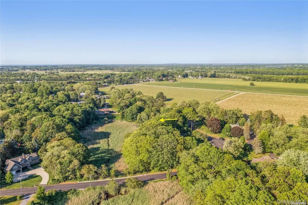 955 Blossom Bend Mattituck NY 11952