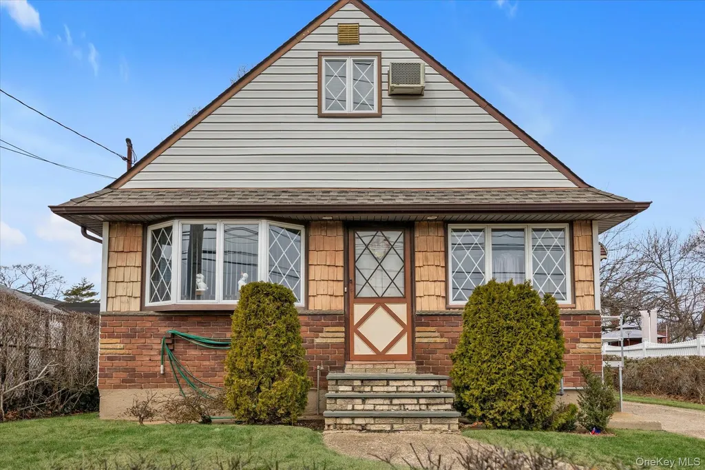 20 Hunter Avenue Valley Stream NY 11580