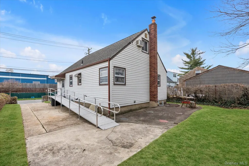 20 Hunter Avenue Valley Stream NY 11580
