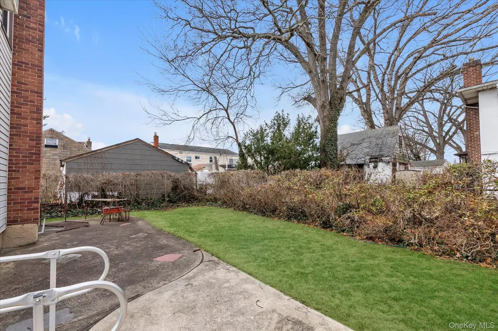 20 Hunter Avenue Valley Stream NY 11580
