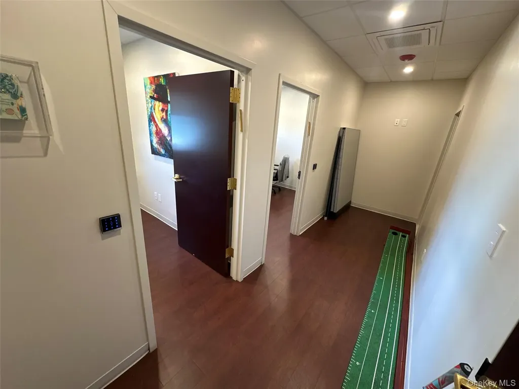 1015 Cedar Lane Woodmere NY 11598