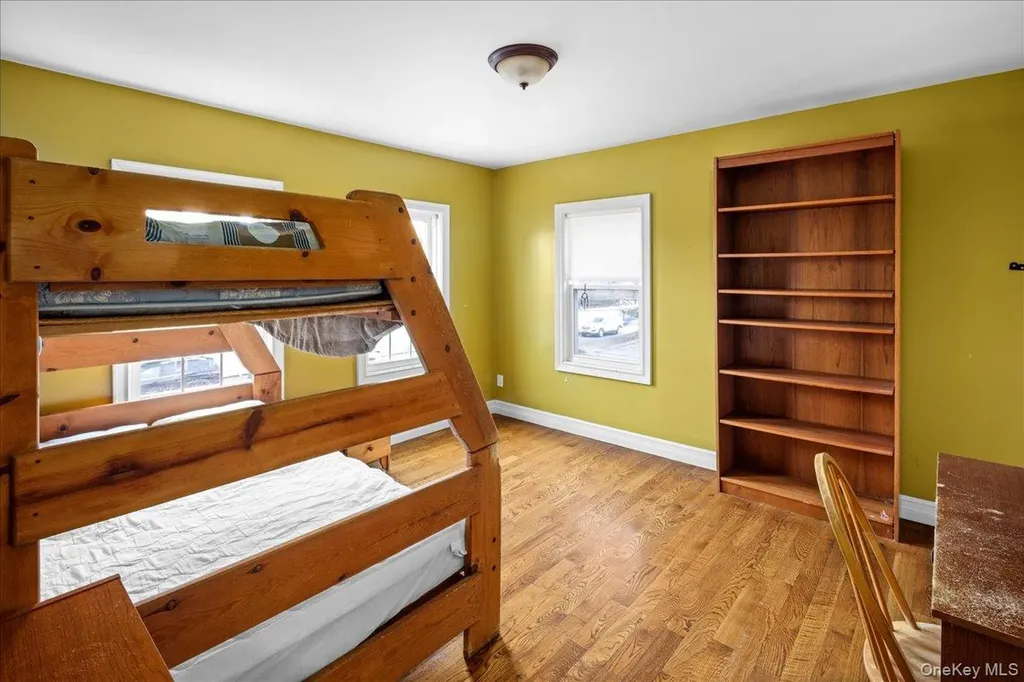 38 Johnson Place Woodmere NY 11598