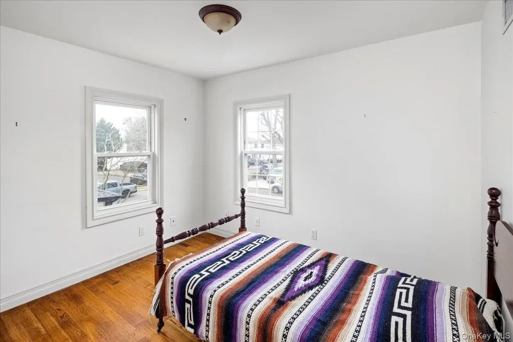 38 Johnson Place Woodmere NY 11598
