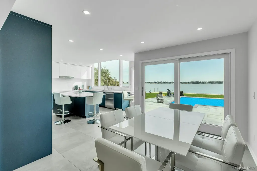 17 Romana Drive Hampton Bays NY 11946
