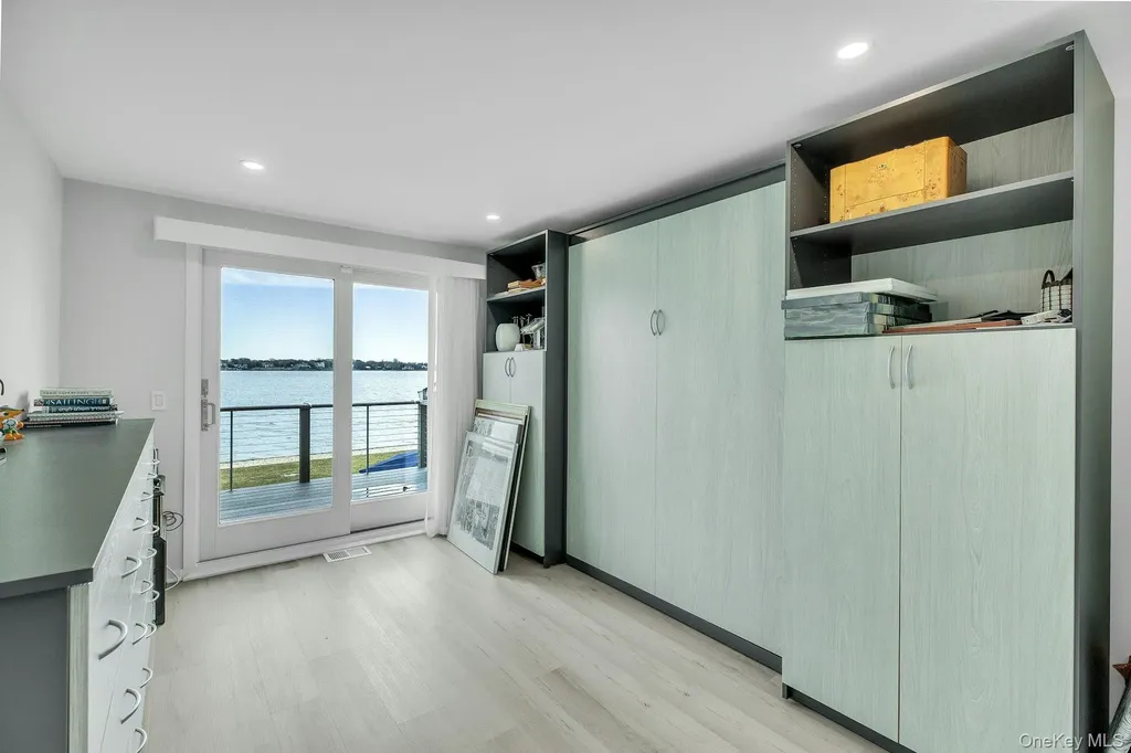 17 Romana Drive Hampton Bays NY 11946