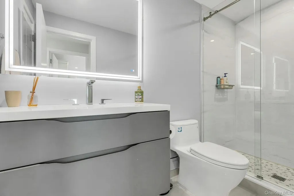 17 Romana Drive Hampton Bays NY 11946