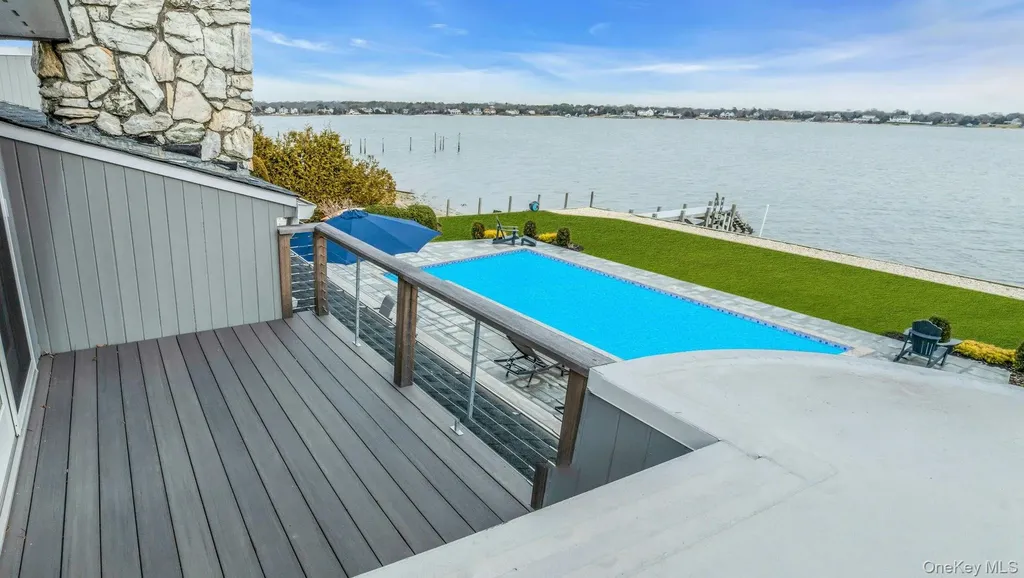 17 Romana Drive Hampton Bays NY 11946
