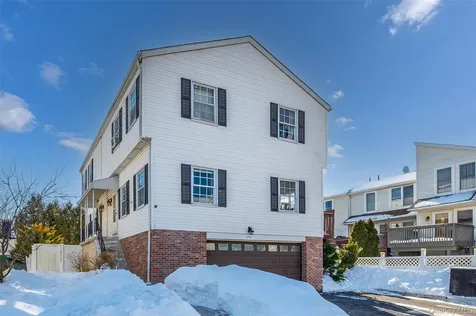 256 Madison Street Mamaroneck NY 10543