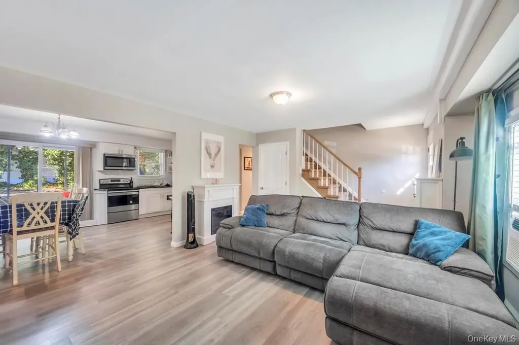 382 Boyle Road Selden NY 11784