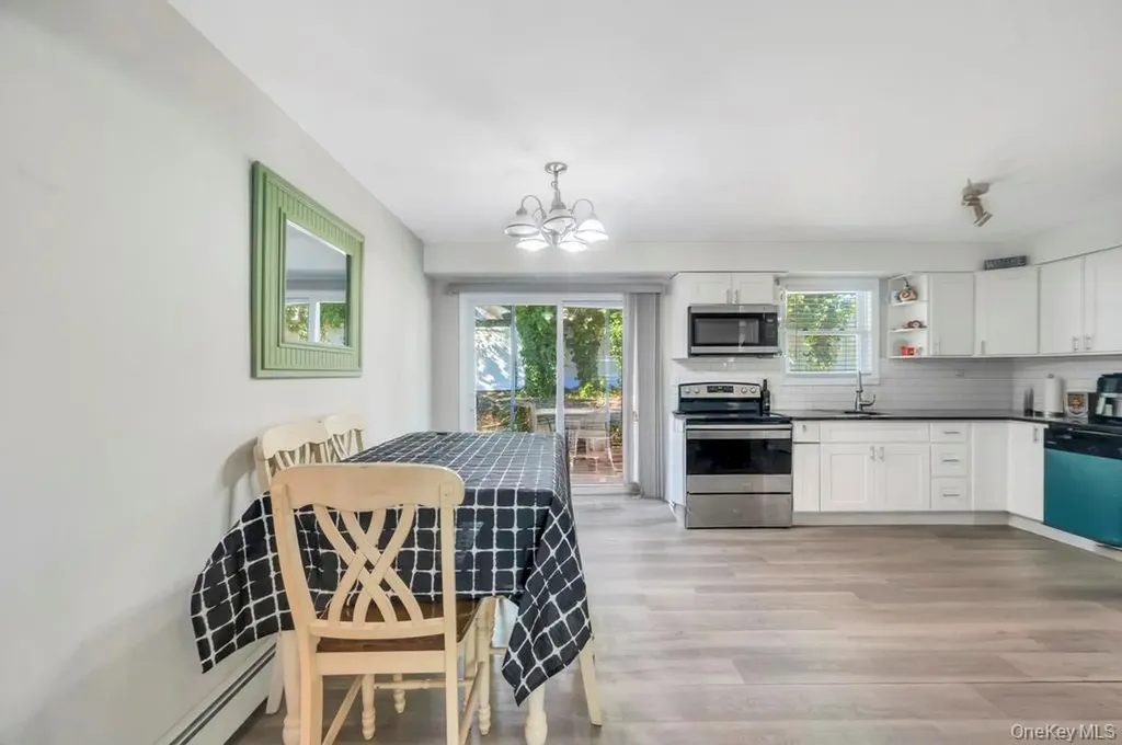 382 Boyle Road Selden NY 11784