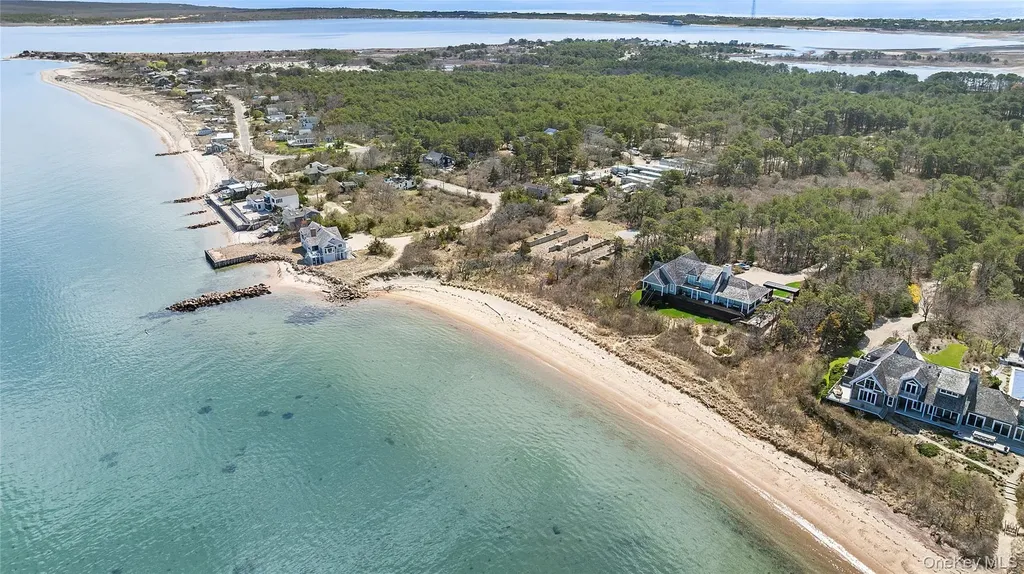 623 Lazy Point Road Amagansett NY 11930