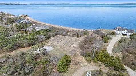 623 Lazy Point Road Amagansett NY 11930